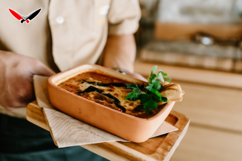 Albanian Chef Academy Tirane – Mesoni Gatimin Profesional dhe Filloni Karrieren tuaj. Kurse 3, 6 dhe 9 mujore per Kuzhinier, Ndihmes Kuzhine, Picajol dhe Zevendes Shef Kuzhine.